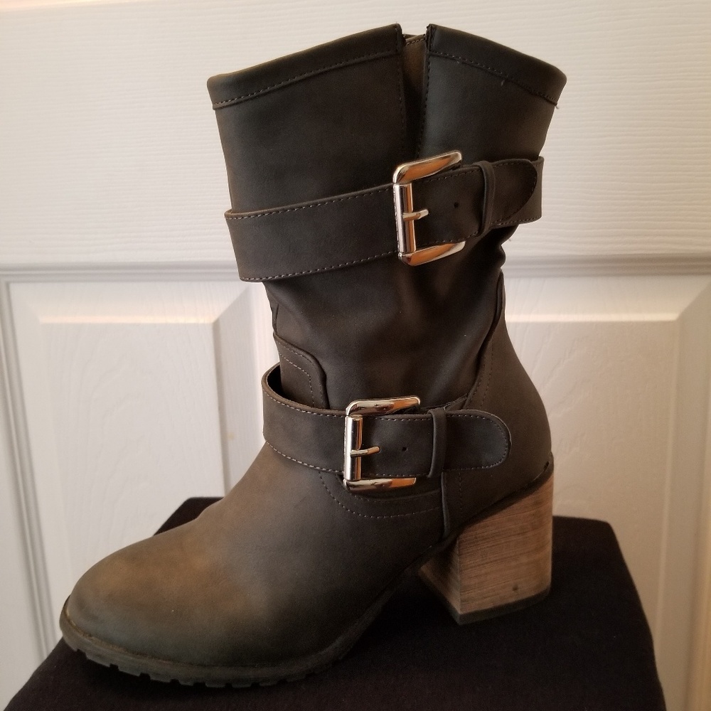 Womens Boots